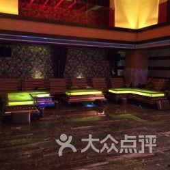 吃瓜娱乐会所,网红聚集地，娱乐生活新风向